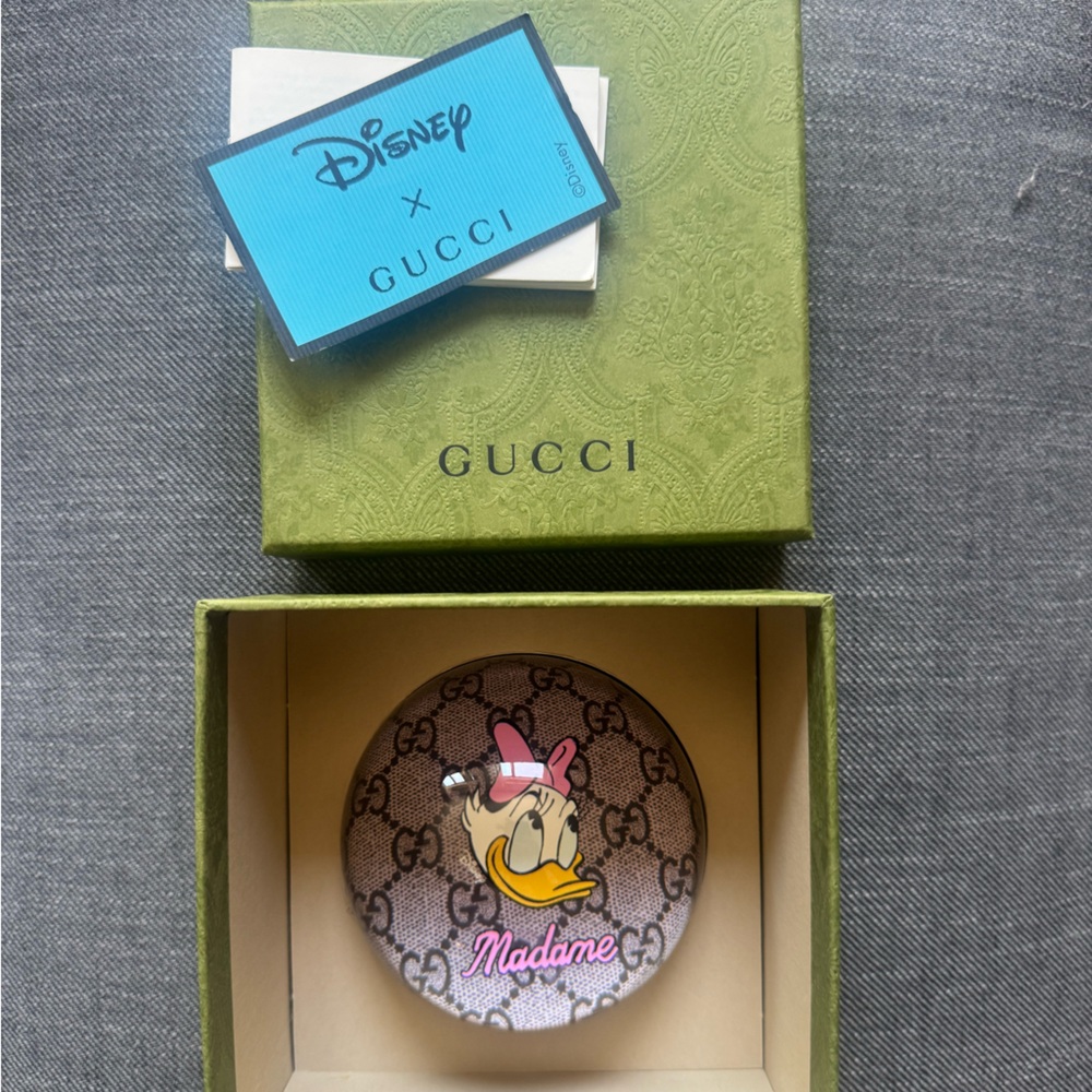 Gucci x Disney Daisy Duck Paperweight